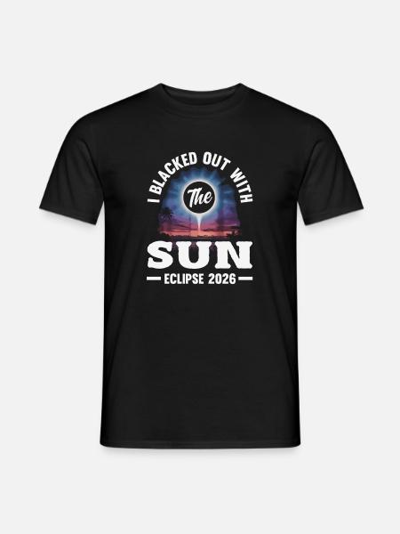 Solar eclipse 2026, August 12 - Men's T-Shirt - black