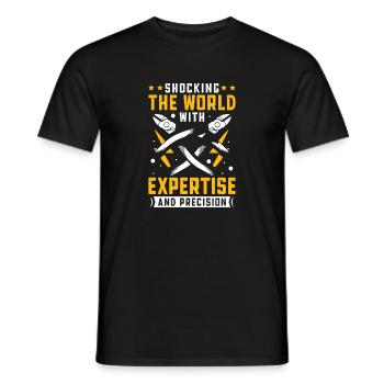 Elektriker Elektroniker Elektroinstallateur - Männer T-Shirt - Schwarz - Vorne - AI Model Male 178 light (178cm)