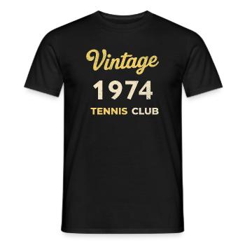 Vintage 1974 Tennis Club Retro Geburtstag Geschenk - Männer T-Shirt - Schwarz - Vorne - AI Model Male 178 light (178cm)