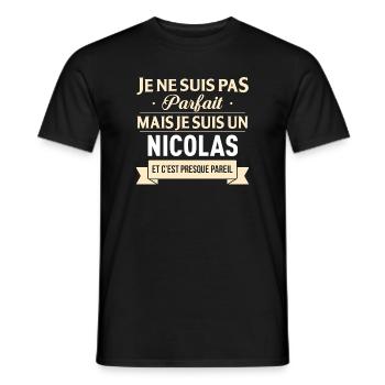 Je Ne Suis Pas Parfait Mais Je Suis Un Nicolas ... - T-shirt homme - noir - Devant - AI Model Male 178 light (178cm)