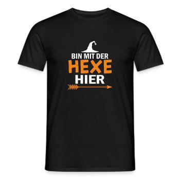 Bin mit der Hexe Hier – Hexen Humor  - Männer T-Shirt - Schwarz - Vorne - AI Model Male 178 light (178cm)