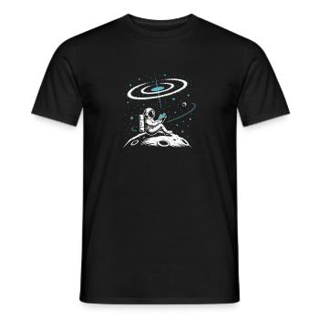 Astronaut reading book on the moon bookworm - Men's T-Shirt - black - Front - AI Model Male 178 light (178cm)