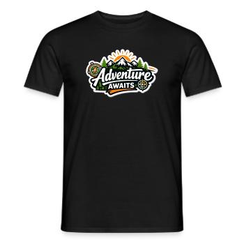 Abenteuer wartet – Bergwald Kompass - Männer T-Shirt - Schwarz - Vorne - AI Model Male 178 light (178cm)