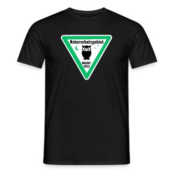 Naturschutzgebiet Nachteule - Männer T-Shirt - Schwarz - Vorne - AI Model Male 178 light (178cm)