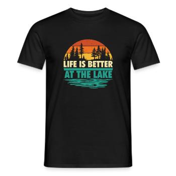 Das Leben am Lake Pontoon ist besser - Männer T-Shirt - Schwarz - Vorne - AI Model Male 178 light (178cm)