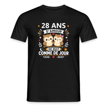 28 Ans d'Amour: Nuit Jour Hiboux - T-shirt homme - noir - Devant - AI Model Male 178 light (178cm)