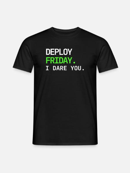Deploy Friday – I Dare You DevOps Design - Männer T-Shirt - Schwarz