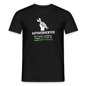Autoverwerter - wo andere aufhören fangen wir an! - Männer T-Shirt - Schwarz - Vorne - AI Model Male 178 light (178cm)