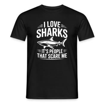 Ich liebe Haie. Es sind Menschen, die mir Angst machen. - Männer T-Shirt - Schwarz - Vorne - AI Model Male 178 light (178cm)