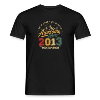 Vintage-Geburtstagsgeschenk für Dezember 2013 - Männer T-Shirt - Schwarz - Vorne - AI Model Male 178 light (178cm)