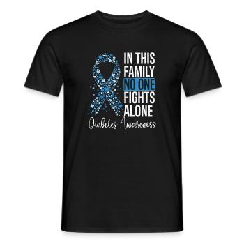 In dieser Familie kämpft niemand allein – Diabetes Typ1D - Männer T-Shirt - Schwarz - Vorne - AI Model Male 178 light (178cm)