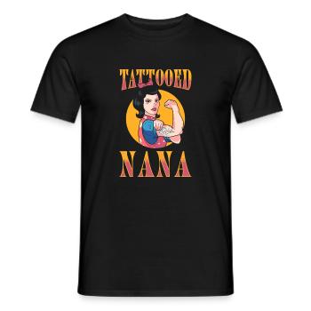 Tätowiererin Tätowierte Nana mit eingefärbter - Männer T-Shirt - Schwarz - Vorne - AI Model Male 178 light (178cm)