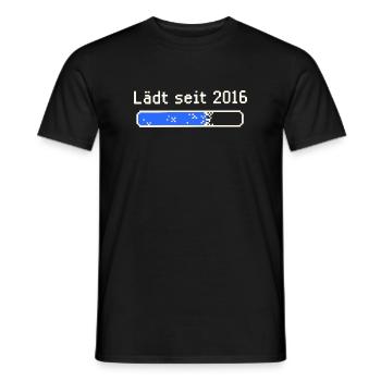 Lädt seit 2016 Pixelbar - Männer T-Shirt - Schwarz - Vorne - AI Model Male 178 light (178cm)