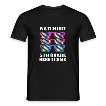 5. Klasse - Männer T-Shirt - Schwarz - Vorne - AI Model Male 178 light (178cm)