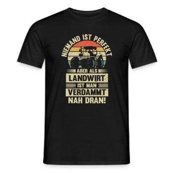 Landwirt Traktor Bauer Landwirtschaft Geschenk - Männer T-Shirt - Schwarz - Vorne - AI Model Male 178 light (178cm)
