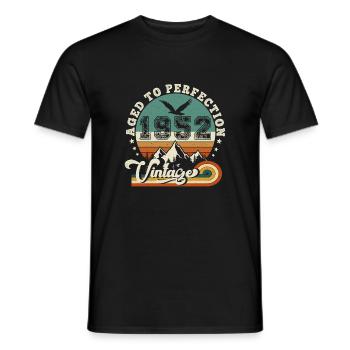 1953 Vintage Retro Anniversary 1953.Edition 2025. - Men's T-Shirt - black - Front - AI Model Male 178 light (178cm)