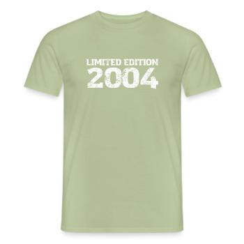 18. Geburtstag Junge Mädchen 18 Jahre 2004 Spruch - Männer T-Shirt - Sage - Vorne - AI Model Male 178 light (178cm)