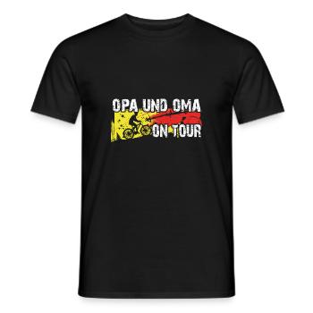 Opa und Oma auf Tour auf gemeinsamer Radtour - Männer T-Shirt - Schwarz - Vorne - AI Model Male 178 light (178cm)