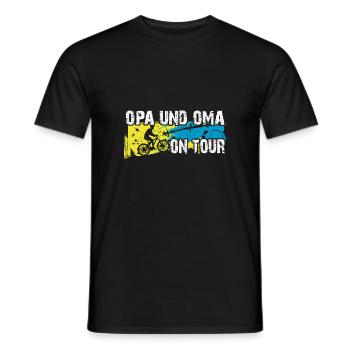 Opa und Oma auf Tour auf gemeinsamer Radtour - Männer T-Shirt - Schwarz - Vorne - AI Model Male 178 light (178cm)