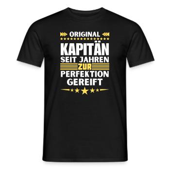 Captain matured to perfection - Men's T-Shirt - black - Front - AI Model Male 178 light (178cm)