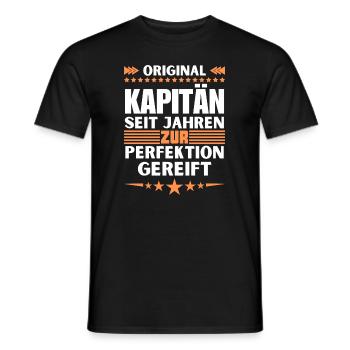 Captain matured to perfection - Men's T-Shirt - black - Front - AI Model Male 178 light (178cm)