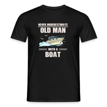 Unterschätze niemals einen alten Mann mit Boot - Männer T-Shirt - Schwarz - Vorne - AI Model Male 178 light (178cm)