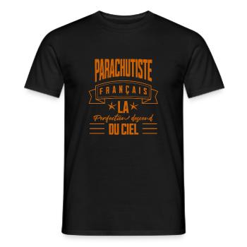"Französischer Fallschirmspringer, himmlische Perfektion" Orange - Männer T-Shirt - Schwarz - Vorne - AI Model Male 178 light (178cm)