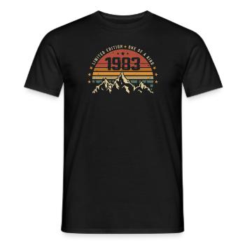 Jahrgang 1983 - Vintage Geburtstagsgeschenk 1983 - Männer T-Shirt - Schwarz - Vorne - AI Model Male 178 light (178cm)