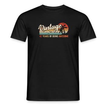 42 Years Retro Vintage Birthday Gift 42 Years - Men's T-Shirt - black - Front - AI Model Male 178 light (178cm)