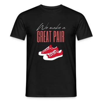 Wir sind ein großartiges Paar, Sneaker - Männer T-Shirt - Schwarz - Vorne - AI Model Male 178 light (178cm)