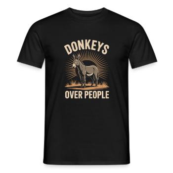 Donkeys Over People Lustiger Esel Spruch - Männer T-Shirt - Schwarz - Vorne - AI Model Male 178 light (178cm)