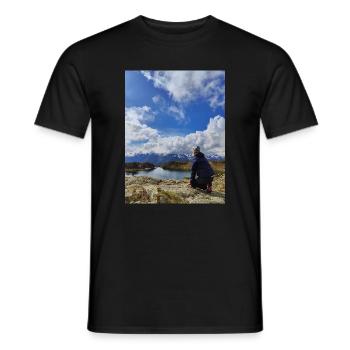 Hiker facing the alpine sky - Men's T-Shirt - black - Front - AI Model Male 178 light (178cm)