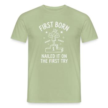 Chef-d’œuvre final du département Enfant Aîné - T-shirt homme - vert sauge - Devant - AI Model Male 178 light (178cm)