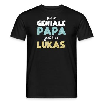 Dieser Geniale Papa Gehört Zu Lukas - Männer T-Shirt - Schwarz - Vorne - AI Model Male 178 light (178cm)