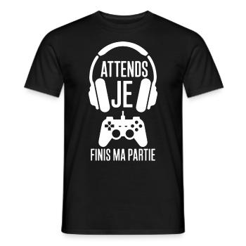 Attends Je Finis Ma Partie Jeu Vidéo Gamer geek - T-shirt homme - noir - Devant - AI Model Male 178 light (178cm)