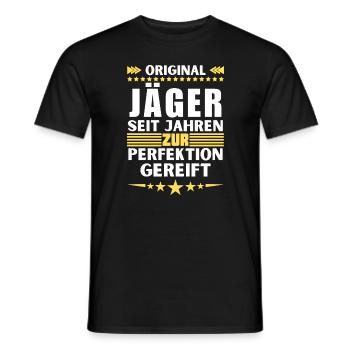 Hunters Matured to Perfection - Men's T-Shirt - black - Front - AI Model Male 178 light (178cm)