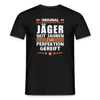 Hunters Matured to Perfection - Men's T-Shirt - black - Front - AI Model Male 178 light (178cm)