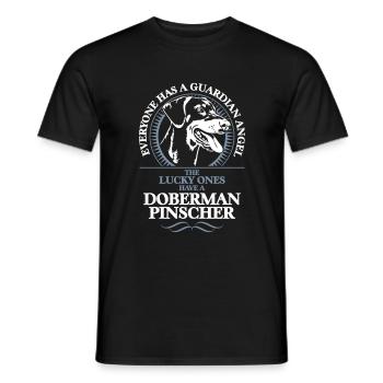 GUARDIAN ANGEL DOBERMAN PINSCHER - Männer T-Shirt - Schwarz - Vorne - AI Model Male 178 light (178cm)