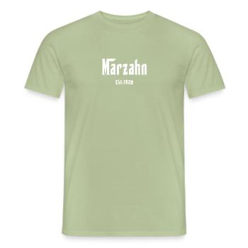 Berlin Tshirt Ostbezirk Marzahn Berliner Original - Männer T-Shirt - Sage - Vorne - AI Model Male 178 light (178cm)