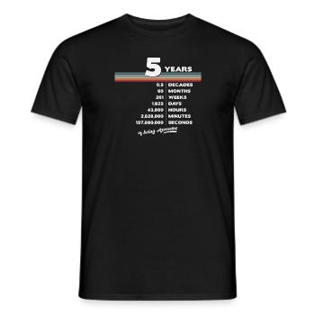5th Birthday Vintage 5 Years Old Retro 60 Months - Men's T-Shirt - black - Front - AI Model Male 178 light (178cm)