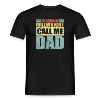 Vintage Mein Lieblingsmühlenbauer nennt mich Papa Vater - Männer T-Shirt - Schwarz - Vorne - AI Model Male 178 light (178cm)