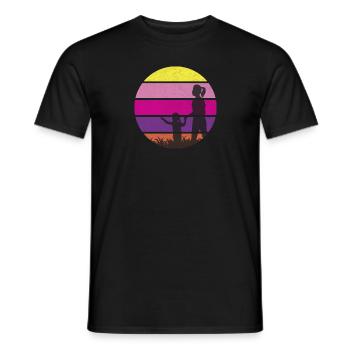mutter und tochter - Muttertagsgeschenke - Männer T-Shirt - Schwarz - Vorne - AI Model Male 178 light (178cm)