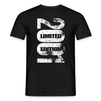 Limited Edition 2001 Geburtstag 2001 geboren Retro - Männer T-Shirt - Schwarz - Vorne - AI Model Male 178 light (178cm)