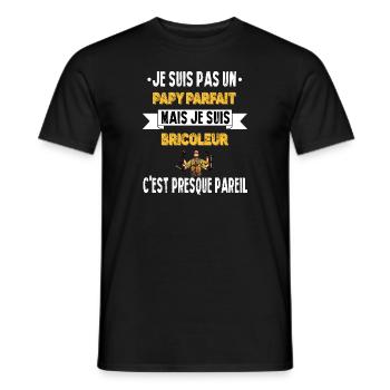 Papy bricoleur humour retraité bricolage t-shirt - T-shirt homme - noir - Devant - AI Model Male 178 light (178cm)