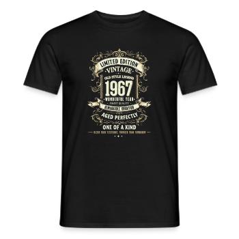 Geboren 1967, Baujahr 1967 Geburtstags Shirt 60er - Männer T-Shirt - Schwarz - Vorne - AI Model Male 178 light (178cm)