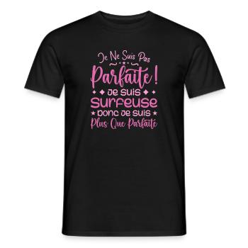 Ein mehr als perfekter Surfer, ein Traumjob - Männer T-Shirt - Schwarz - Vorne - AI Model Male 178 light (178cm)