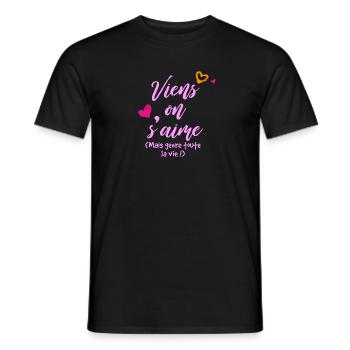 MU105 Sticker mural Viens on s aime - T-shirt homme - noir - Devant - AI Model Male 178 light (178cm)