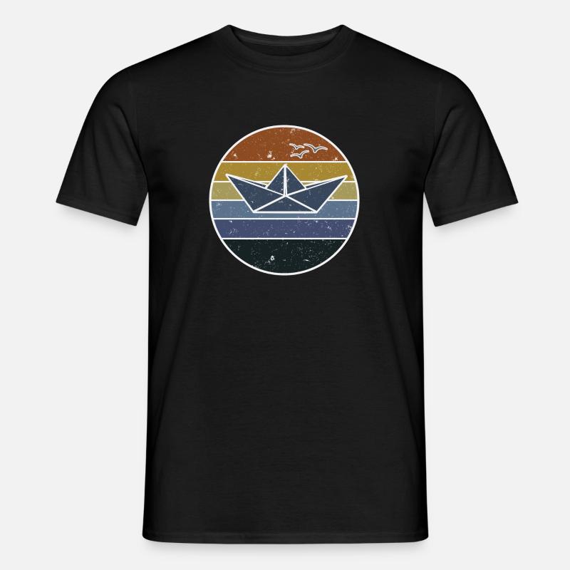 Papierboot auf dem Meer - Männer T-Shirt - undefined
