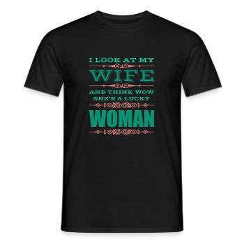 Macho Grote Man, Vrouw Die Gelukkig Zijn - Heren T-shirt - zwart - Voor - AI Model Male 178 light (178cm)