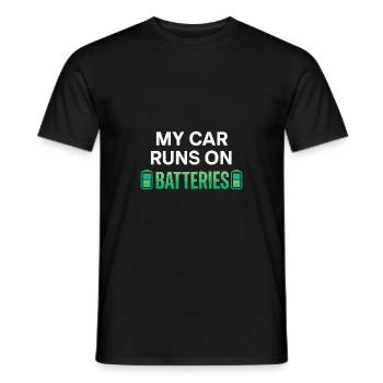 Mein Auto wird mit Batterien betrieben - Männer T-Shirt - Schwarz - Vorne - AI Model Male 178 light (178cm)
